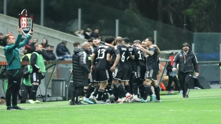 Səfərdə coşan “Qarabağ”ın ilkləri