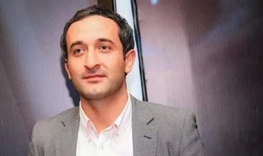 “Dəli balamsan”- Məşhur aktyordan qəribə paylaşım - FOTO