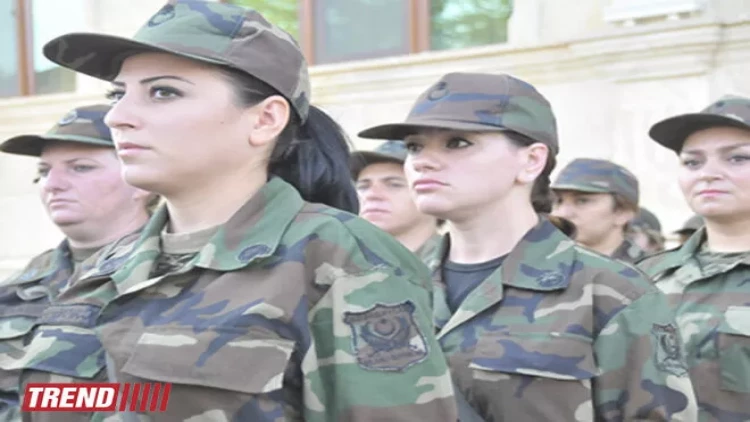 Hərbçi qadınların ehtiyatda olma yaş həddi ləğv olundu