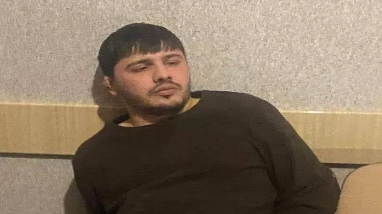 “Əhməd oğluma 18 bıçaqla xəsarət yetirdi“ - zərərçəkən şəxsin anası