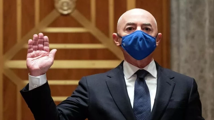 ABŞ-da 148 ildən sonra ilk: Konqresin aşağı palatası nazirin impiçmentini dəstəkləyib