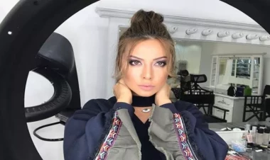 Ayan yeni aldığı lüks avtomobilini nümayiş etdirdi - VİDEO