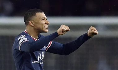 Mbappe 6 il sonra...
