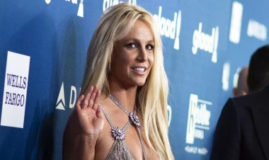 Britni Ceylonun əri ilə münasibətindən danışdı - FOTO