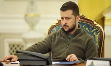 Zelenski baş komandana müavinlər təyin etdi