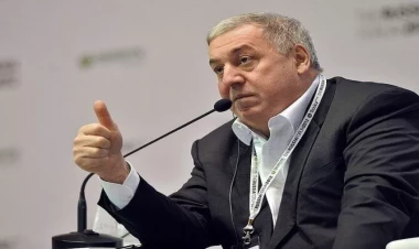 Mixail Qutseriyev İlham Əliyevi təbrik etdi