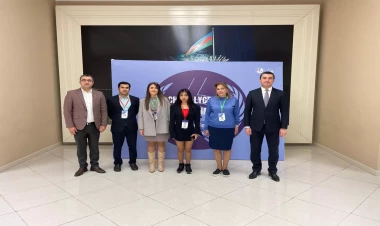 Bakı şəhəri 6 nömrəli məktəb-liseydə Model BMT konftansı keçirilir - FOTO