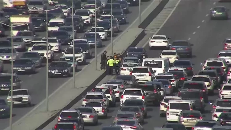 Piyada keçidindən keçmədi, maşın vurdu