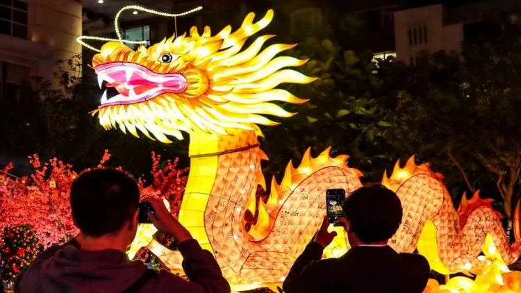 Çində Yaşıl Əjdaha ili başlayıb