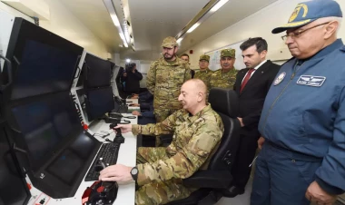 Prezident PUA-nı idarə etdi - VİDEO