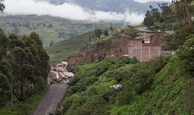 Gürcüstandakı torpaq sürüşməsində 11 nəfər ölüb