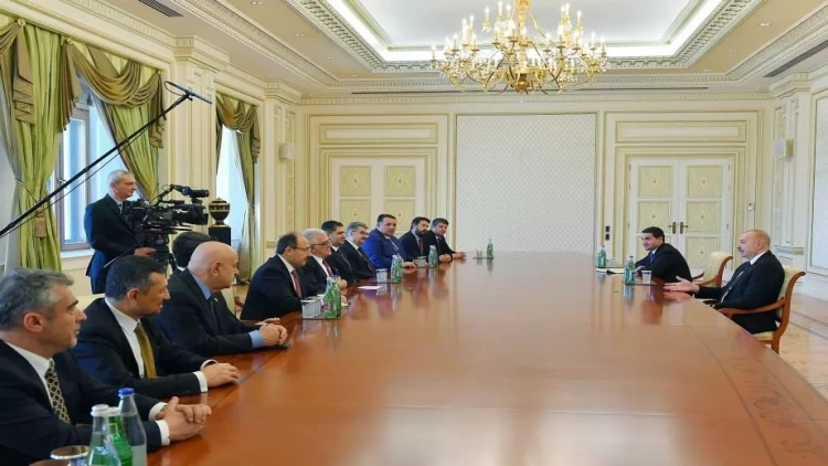 Prezident TBMM-nin üzvlərindən ibarət nümayəndə heyətini qəbul edib