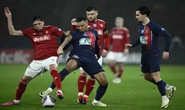 PSJ Fransa kubokunun 1/4 finalına yüksəldi