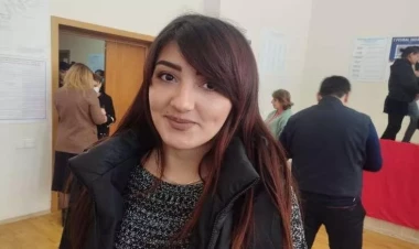 ​İlk dəfə səs verən məhbus qadın: 