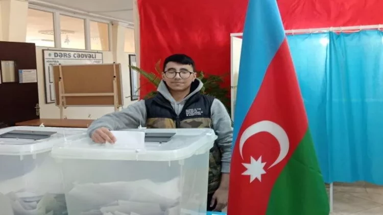 Üzlərdə sevinc və qürur gördüm - İlk dəfə səs verən Həsən Abbasov