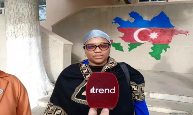 Seçki məntəqələrində izdiham var - Beynəlxalq müşahidəçi