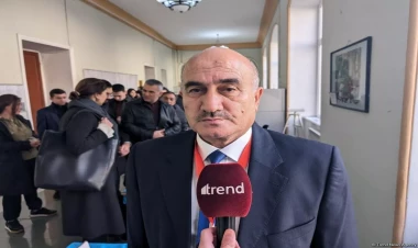 Seçki məntəqəsinin qapısında növbə yaranıb - Komissiya sədri