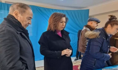 Bahar Muradova səs verdi - FOTO