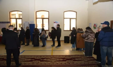 Günorta saatları olmasına baxmayaraq seçici fəallığı yüksəkdir - VİDEO - FOTO