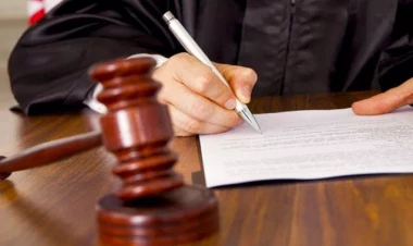 Bir ildə adını, ata adını dəyişənlər - Statistika