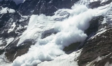 Gürcüstanda torpaq sürüşməsi və qar uçqunu olub, 2 nəfər öldü