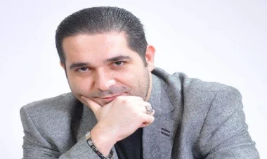 Nurlan Əzizbəyli plastik əməliyyatla üzünü 