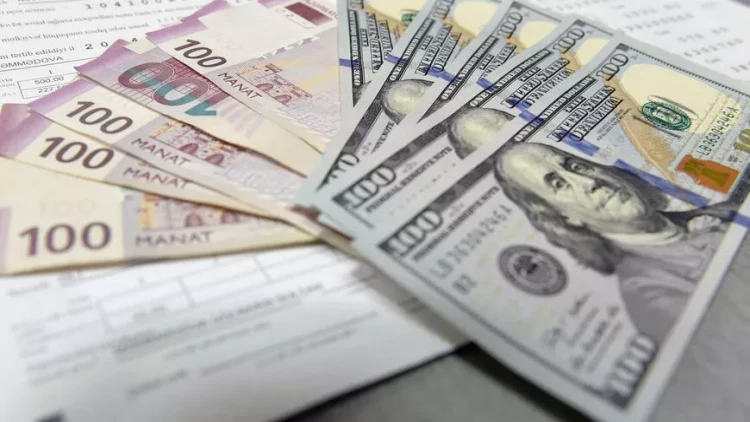 Dollara tələbat artıb: Manatın məzənnəsi dəyişəcəkmi?