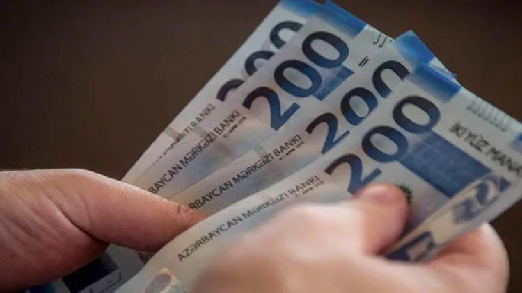 Bu qaydaları pozanları 1000 manat cərimə gözləyir
