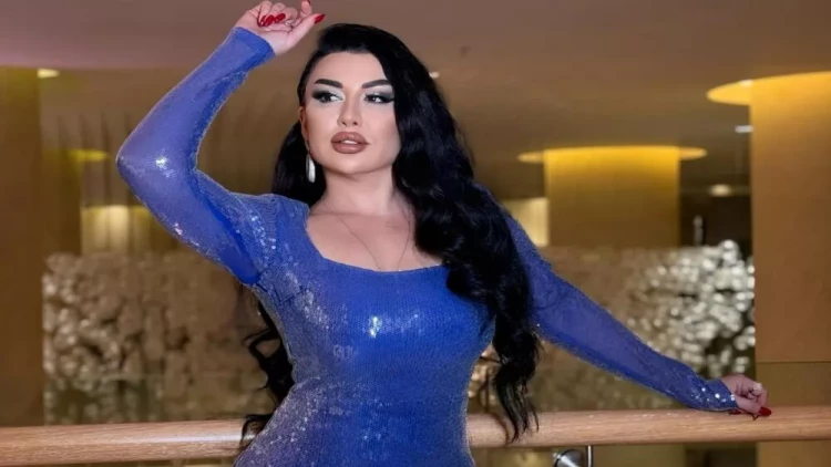 Bakının mərkəzindəki dəbdəbəli evini satır - FOTOlar