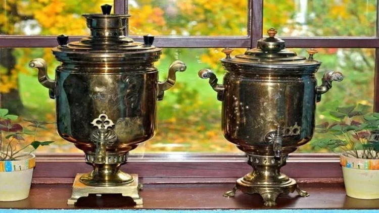Bakıda 200 000 manata samovar satılır - FOTO