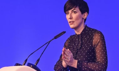 Çexiya parlamentinin sədri İrəvanda səsləndirdiyi bəyanatları təkzib etdi