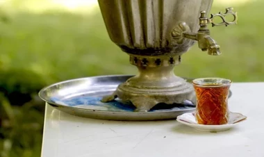 Bakıda ev qiymətinə samovar satılır - FOTO