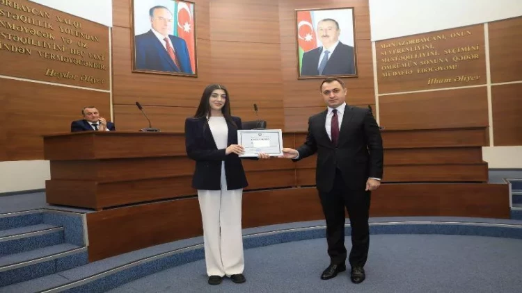 Nizami rayonunda Azərbaycan Gəncləri Gününə həsr olunmuş konfrans keçirildi - FOTO