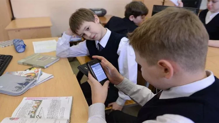 Bu ölkənin məktəblərində rus dili tədris olunmayacaq