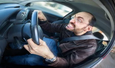 Bakıda prospektdə çəkilən bu kadrlar müzakirələrə səbəb oldu - VİDEO