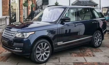 II Elizabetin “Range Rover”i hərraca çıxarıldı - FOTOlar