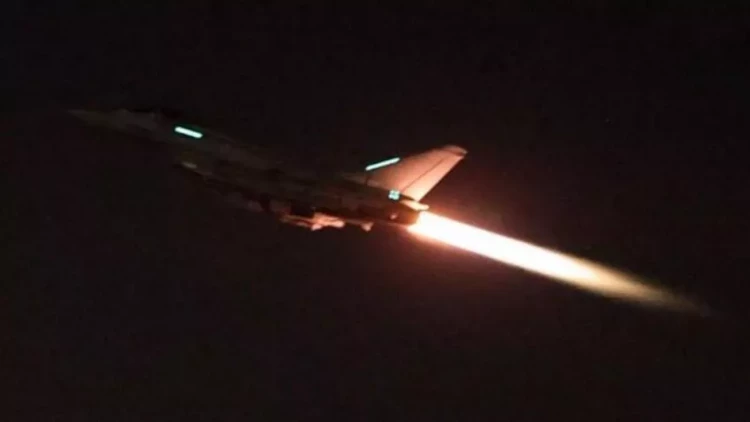 ABŞ və Britaniya husilərin hədəflərinə zərbələr endirib