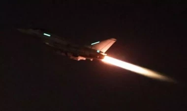 ABŞ və Britaniya husilərin hədəflərinə zərbələr endirib