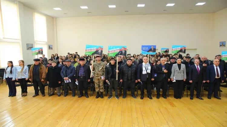 Seçicilərlə görüş keçirilib - FOTO