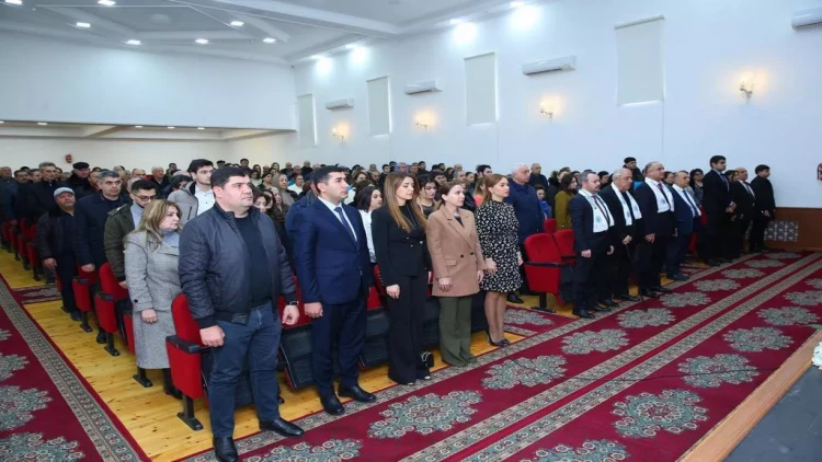 Dünya miqyaslı siyasi lider