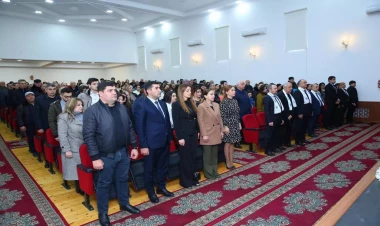 Dünya miqyaslı siyasi lider