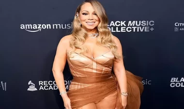 Meray Keri qısa geyiminə görə gündəm oldu - FOTO