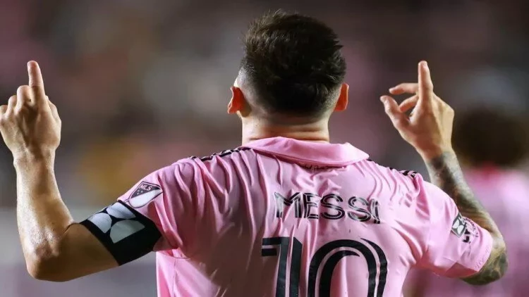 Messi “İnter Mayami”nin yeni mövsüm üçün formasını təqdim etdi - FOTO