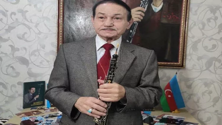 Balabanla ifası kosmosa çatan azərbaycanlı: Böyüklüyündən xəbərsiz olan sənətkar - FOTOlar