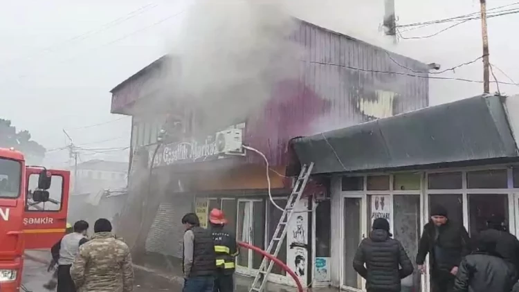 Şəmkirdə yanğın zamanı bir neçə mağaza və obyektə zərər dəyib - YENİLƏNİB