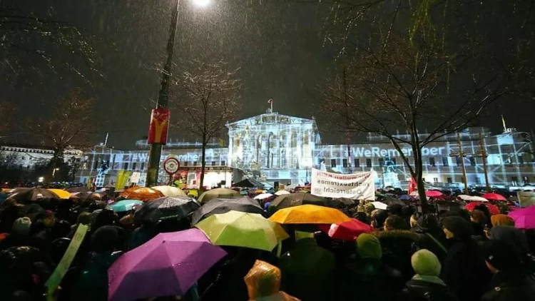 Vyanada sağçılara qarşı genişmiqyaslı etiraz aksiyası keçirilib