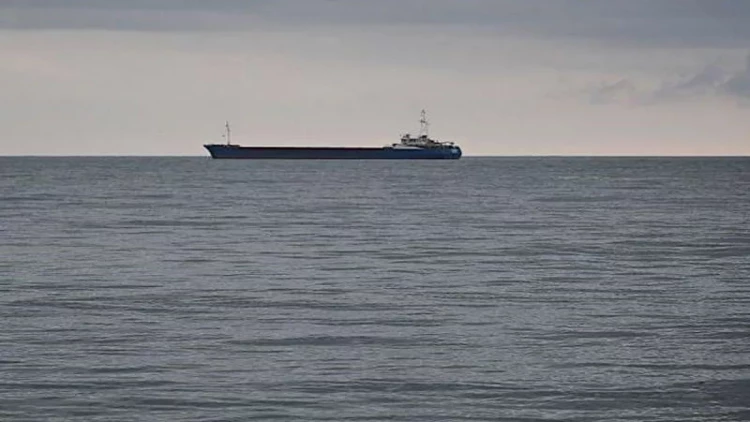 Xəzərdə təhlükəli anlar - 32 nəfər gəmidən təxliyə olundu