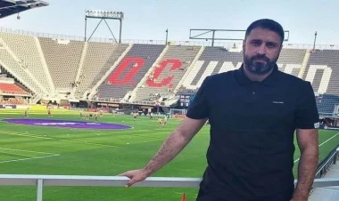 Azərbaycanın futbol məşqçisi dörd ölkədən təklif aldı