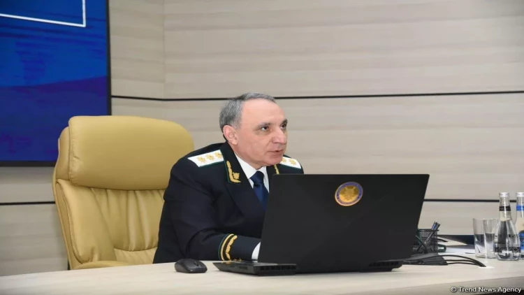 Kamran Əliyev 10 il sonra bəraət alan şəxsdən danışdı - FOTO