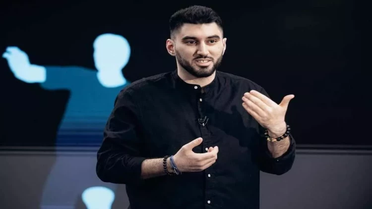 “...Bojoviç bizi seksi futbol oynamağa məcbur edirdi” – Moskvadakı azərbaycanlı